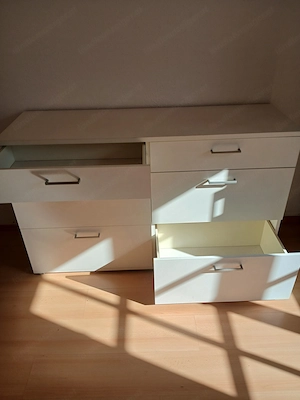 Kommode weiss mit Schubladen Bild 2