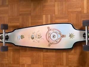 GLOBE Longboard mit großem Motiv