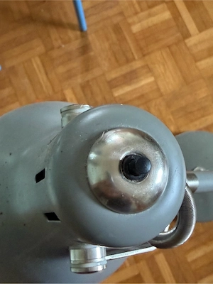 Schreibtischlampe mit verstellbarem Gelenkarm und schwerem Standfuß Bild 3