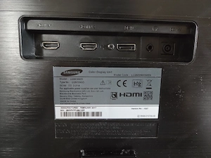 Samsung U28E590D Monitor Bild 2