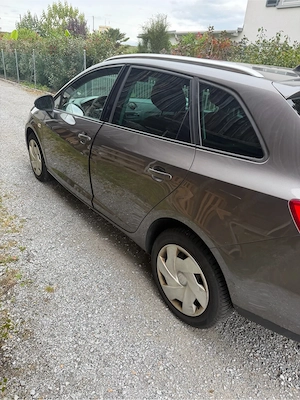 Für export!!seat ibiza 2013 bj tdi 1.6 motor 90 ps 211000 km 12 2026+4 tüv. auto ist voll fahbereit. Bild 10