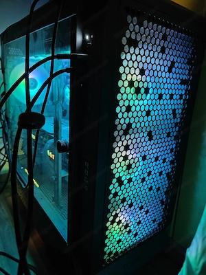 High-End Gaming pc RTX 4080 16GB | i7-13700k | 32GB DDR5 | ROG Strix Bild 5