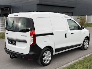 Dacia Dokker 1.6 Kasten TÜV NEU 1.Besitz Anhängerk. Bild 4