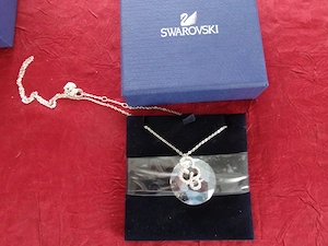 Swarovski Kette mit Anhänger Bild 2