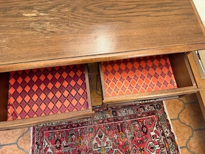 Kommode aus Holz Bild 3
