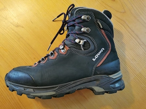 Lowa Bergschuhe  Bild 2