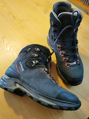 Lowa Bergschuhe  Bild 3