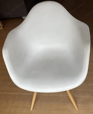 Stühle abzugeben  Bild 2