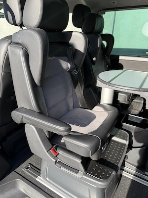 VW T6.1 Multivan 2.0 TDI 4Motion KR Generation Six Bild 9