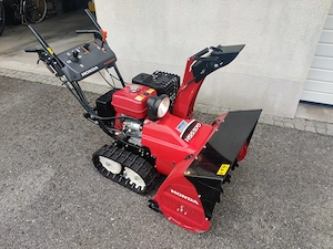 Honda HSS970 Raupen-Schneefräse, Elektrostart, nur 16,9 Betriebsstunden Bild 2