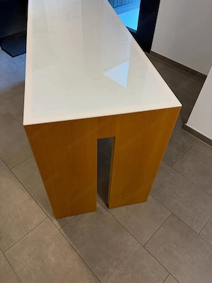 Schöner Schreibtisch aus Buche Bild 3