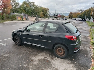 Peugeot 206+  Bild 3