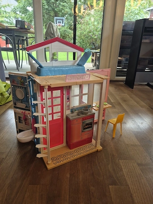 Barbie Spielhaus klappbar Bild 2