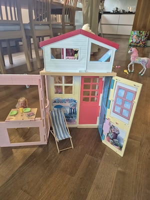 Barbie Spielhaus klappbar Bild 4