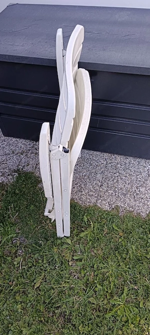 Garten Klappstuhl,  Gestell Alu, Sitz und Lehne Kunststoff - in weiß. Bild 3