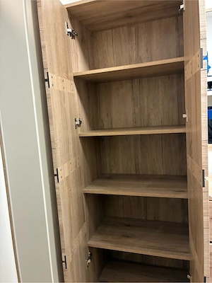Garderobe  Bild 2