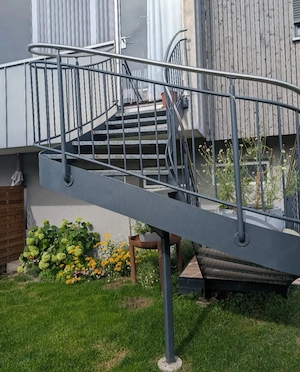 Metalltreppe vom Schlosser Bild 2
