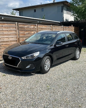 Verkaufe Hyundai i30 Kombi   Bild 3