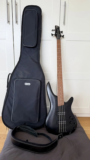 Ibanez SR300EB-WK E-Bass   kaum gespielt, inkl. Tasche & Ledergurt Bild 5