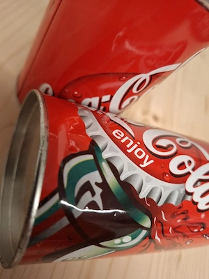 Coca-Cola Plüsch Eisbär in der Dose - Sammlerstück ca um 2000  Bild 8