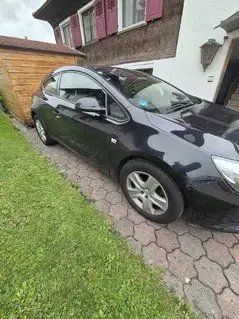 Opel Astra GTC Erstzulassung 2014 Bild 4