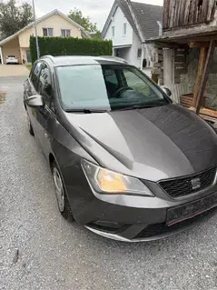 Für export!!seat ibiza 2013 bj tdi 1.6 motor 90 ps 211000 km 12 2026+4 tüv. auto ist voll fahbereit. Bild 2