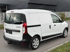 Dacia Dokker 1.6 Kasten TÜV NEU 1.Besitz Anhängerk. Bild 3
