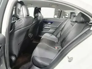 Mercedes-Benz C-Klasse Bild 11