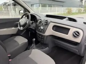 Dacia Dokker 1.6 Kasten TÜV NEU 1.Besitz Anhängerk. Bild 5