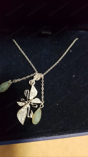 Neue Swarovski Schwananhänger mit Halskette OVP