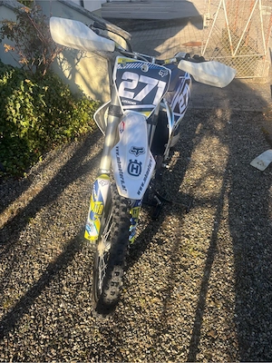 Motocross Husqvarna FC250 Bild 2