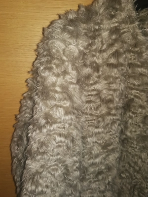 Webpelzmantel von H&M wie neu angenehm kuschelig, perfekt für den Weihnachtsmarkt Bild 2