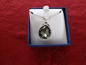 Swarovski Halskette mit Anhänger Bild 2