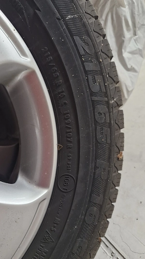 16" Alufelgen VW T5 + Wi-Reifen 215 65 R16C Bild 2