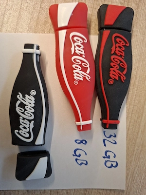2x Coca-Cola USB Sticks + Hülle zum tauschen