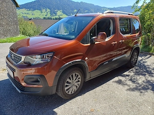 Peugeot Rifter Allure - praktisch, geräumig und campingtauglich -  in TOP Zustand! Bild 4