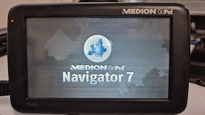 Medion GoPal E4460 Navigationsgerät (Navigator 7)   Inkl. Europa-Karten Bild 3