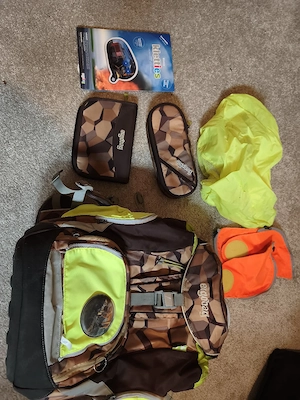 Ergobag Schultasche mit Federmäppchen und Regenschutz Bild 2