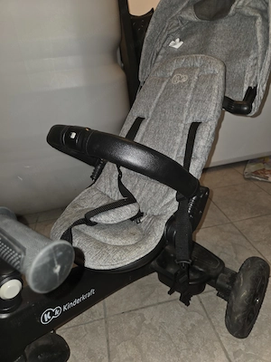 Kinderdreirrad Kinderwagen Bild 2