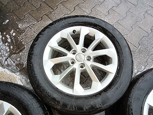 Audi Q3 Aluräder 235 55 R17 Bild 3