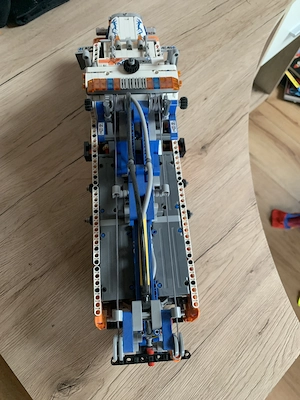 Verkaufe Lego LKW alle Teile sind dabei  Bild 2