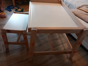 IKEA Kinderschreibtisch höhenverstellbar Bild 2