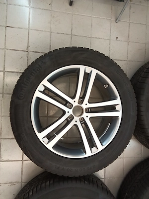 Mercedes Benz GLE W167 275 50 R20 Continental Winterräder Bild 2