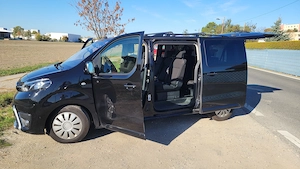 Proace Verso 2,0 D-4D 150 Medium Family Bild 3