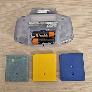 Gameboy und Pokemon Sammlung Bild 2