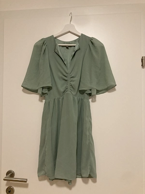 Kleid wie Neu  Bild 2
