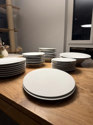 Alessi Geschirrset   35 Teile  Bild 2