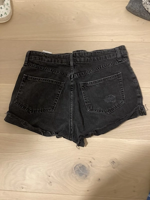 Kurze Jeans  Bild 2
