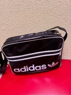 Adidas Og Airliner Schultertasche  Bild 2