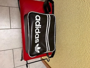 Adidas Og Airliner Schultertasche  Bild 3